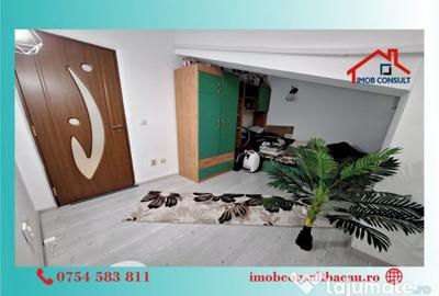 Apartament cu 3 camere decomandat în Narcisa - 11