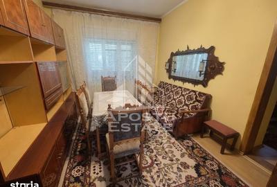 Casă cu 5 camere cu Teren 1450 Mp în Central - 2