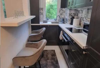 Apartament cu 3 camere semidecomandat, mobilat în Hărmanului - 9