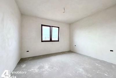 Casă cu 4 camere cu Teren 500 Mp în Central - 9