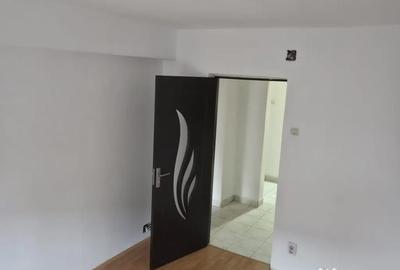 Apartament cu 3 camere decomandat în Cetate - 6