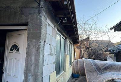 Casa de vanzare cu curte - 10