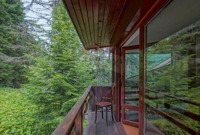 Vila cu potential turistic in Predeal privelisti si linis... - 13