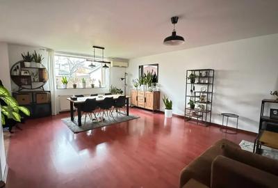 Casă cu 7 camere cu Canalizare în Bucureștii Noi