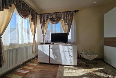 Garsonieră decomandată în Răcădău - 9