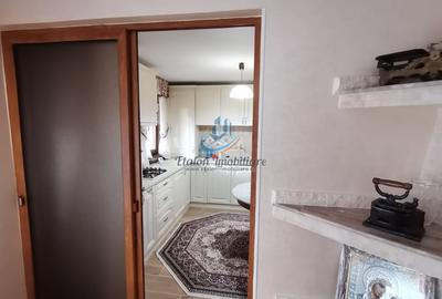 Casă individuală cu 7 camere cu Teren 1066 Mp în Periferie - 2