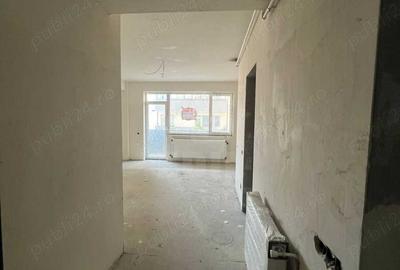 Apartament cu 3 camere semidecomandat în Central - 6