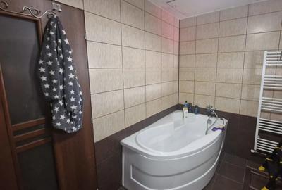 Vand Casa 800mp Re?i?a - 3