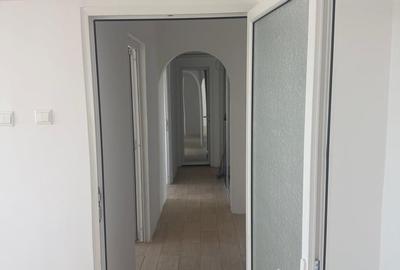 Apartament cu 3 camere decomandat în Colentina - 9