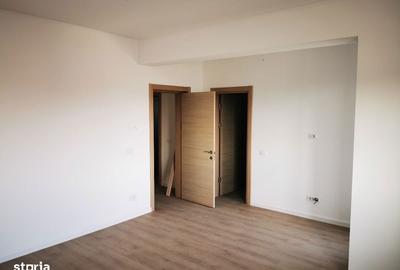 Casă cu 4 camere cu Teren 405 Mp în Domnești