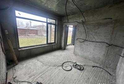 Casă cu 5 camere cu Teren 242 Mp în Ștefăneștii de Jos - 14