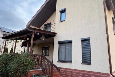 Casă cu 5 camere în Tractorul - 2