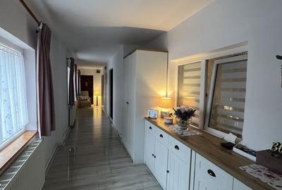 O căsuța cocheta, cu o atmosfera primitoare și calda - 2