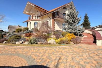 Casă cu 5 camere cu Teren 2743 Mp în Sud - 15