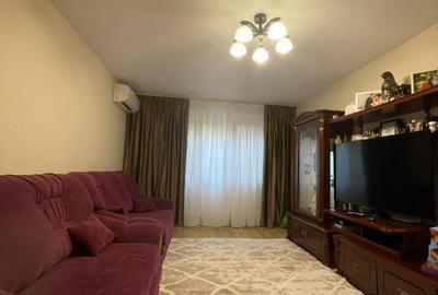 Apartament cu 3 camere decomandat în Craiovița Nouă - 2