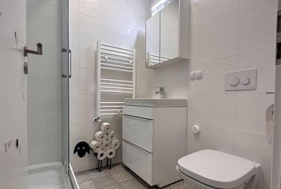 Apartament cu 3 camere decomandat în Tractorul - 9