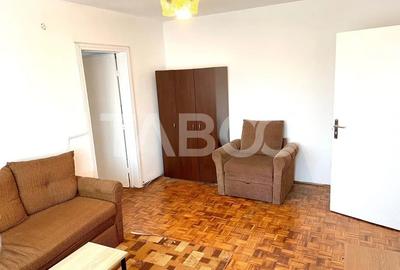Apartament de vanzare 2 camere balcon langa scoala Terezian