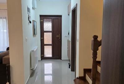 Proprietar vand casa individuala cu 4 camere si teren de 820 mp - Dumbravita - 5