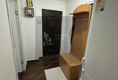 Apartament cu 3 camere semidecomandat în Alexandru Obregia - 9