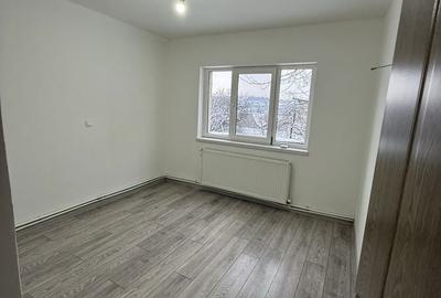 Apartament cu 4 camere în Central - 2