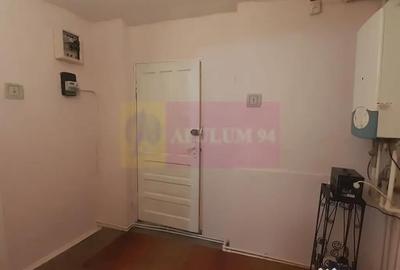 Casă cu 2 camere cu Canalizare în P-ța Romană - 13