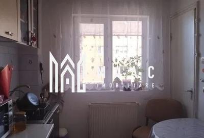 Apartament cu 3 camere decomandat, mobilat în Vasile Aaron - 1