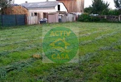 Casă cu 3 camere cu Teren 900 Mp în Roman - 1