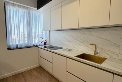 Apartament cu 4 camere în Central - 1