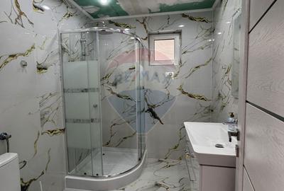 Casă cu 4 camere cu Teren 200 Mp în Central - 6