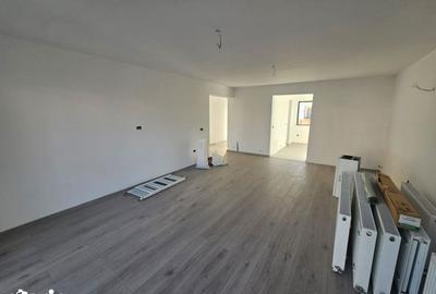 Casă cu 3 camere cu Teren 379 Mp în Central - 2