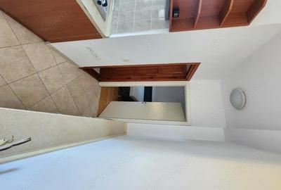 Apartament cu 3 camere decomandat în Central - 4
