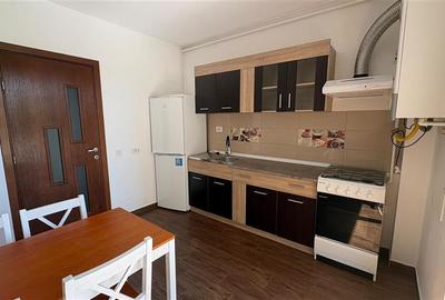 Apartament cu 2 camere decomandat în Tractorul - 12