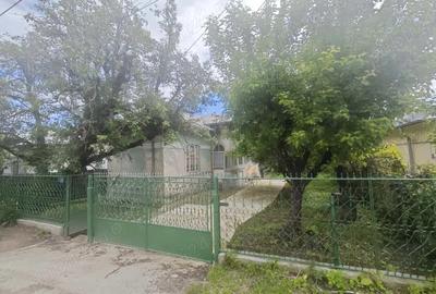 Casa Razvad Dambovita, 3 camere - 3