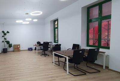 Spațiu comercial, în Neptun - 1