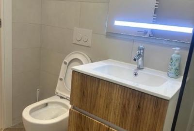 Vand apartament proaspat renovat , finisaje lux - 3