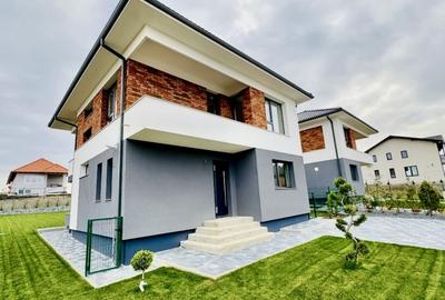 Casă individuală cu 4 camere cu Canalizare în Dezmir - 2