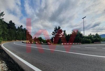 Teren cu priveliste superba si deschidere la drumul de Poiana Brasov - 4