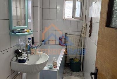 Apartament cu 3 camere decomandat în 13 Septembrie - 1