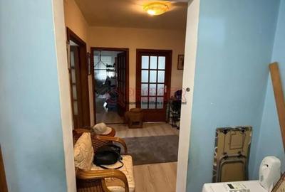 Apartament cu 4 camere semidecomandat în Apărătorii Patriei - 14