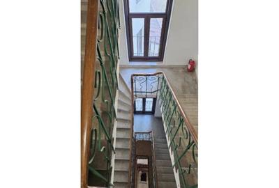 Birou, de 144 mp, în P-ța Romană - 10