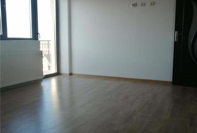 Garsonieră decomandată în Cug - 5