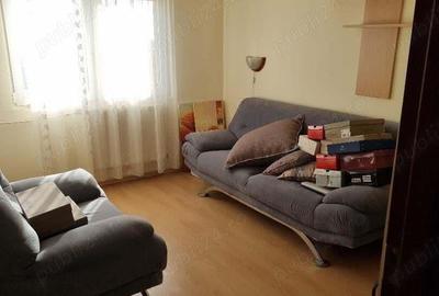 Ap tip PC , 3 cam , Nufarul , mobilat dotat et 4 cu acoperis, 2 pe palier , luminos, ocupabil - 6