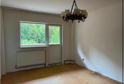 Apartament cu 4 camere, decomandat - zona Racadau - 7