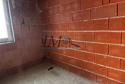 Casă cu 4 camere cu Teren 535 Mp în Micești - 7