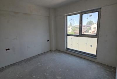 Apartament cu 2 camere decomandat în Baza 3 - 12