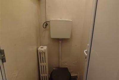 Vanzare apartament 3 camere in bloc mic, Polona - 12