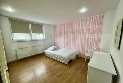 Apartament cu 3 camere decomandat în Central - 4