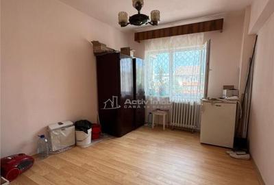 4 camere - 2 bai - Etaj 3 din 3 4 camere - 2 bai - Etaj 3 din 3 - 5