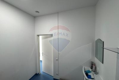 DE VANZARE/ INCHIRIERE CABINET MEDICAL Bld. TRAIAN! - 22