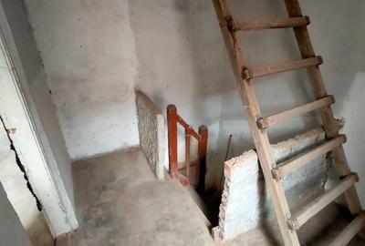 Casă individuală cu 2 camere cu Teren 115 Mp în Tei - 12